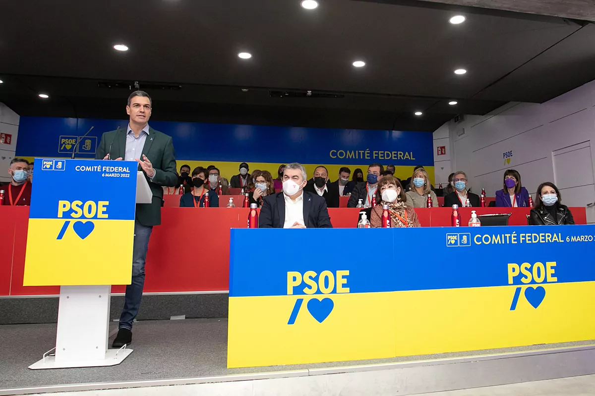 Podemos reta a Pedro Sánchez a que rompa la coalición de Gobierno: el PSOE  "es un partido de guerra" | España