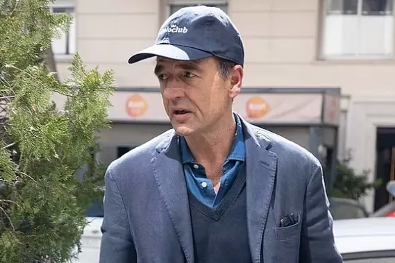 Alessandro Lequio contradice a Mar Flores y habla claro: "Negar el triángulo es absurdo porque se publicó hasta en la Hoja Parroquial"