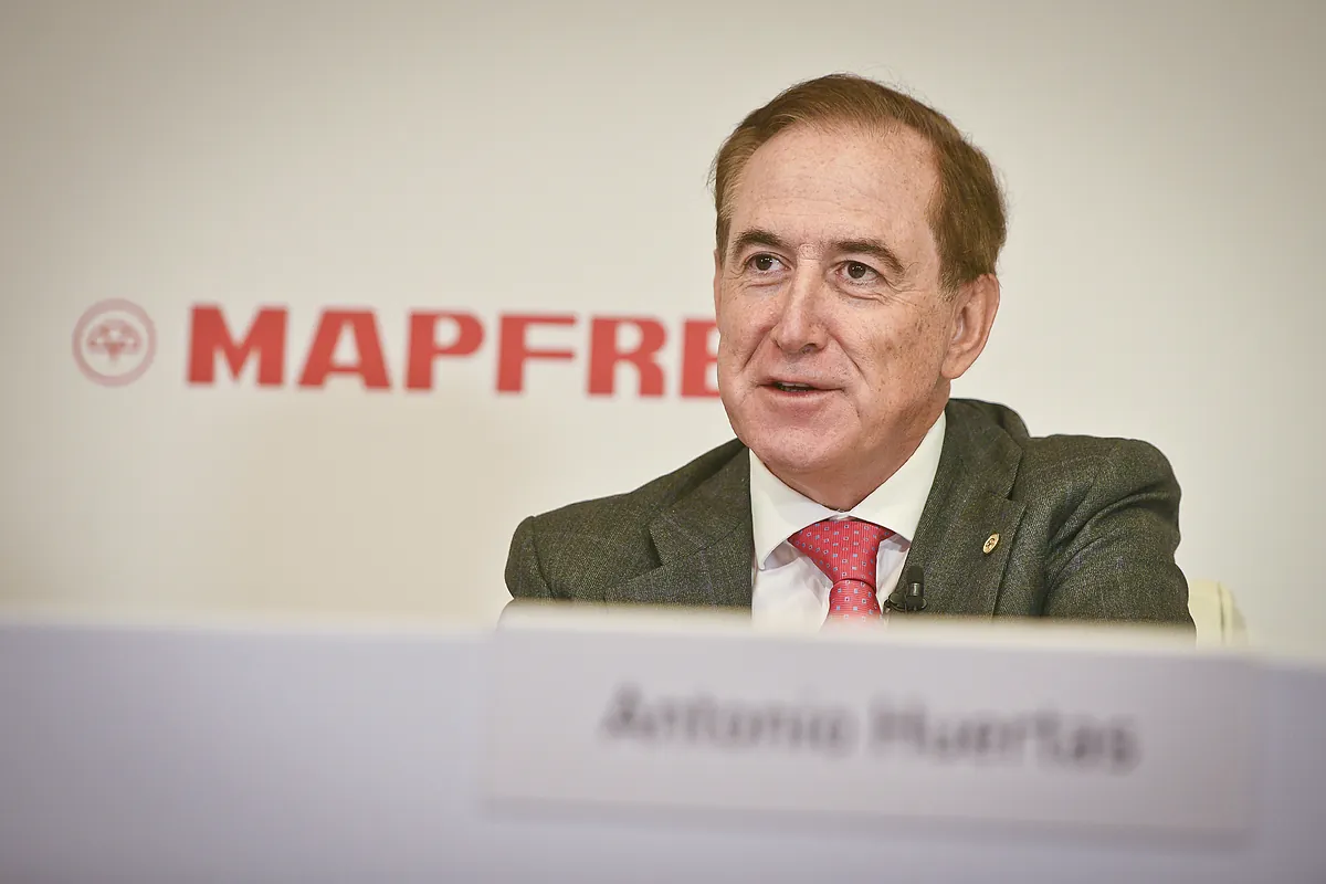 El inversor se refugia en las aseguradoras ante la guerra comercial: se disparan un 30% en un año con Mapfre a la cabeza