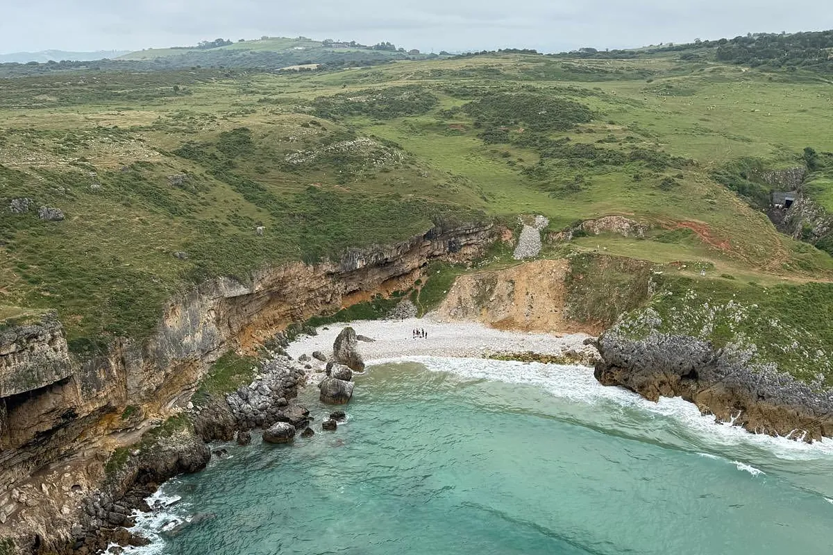 Muere un hombre ahogado en la playa de Talis de Menorca y buscan a...