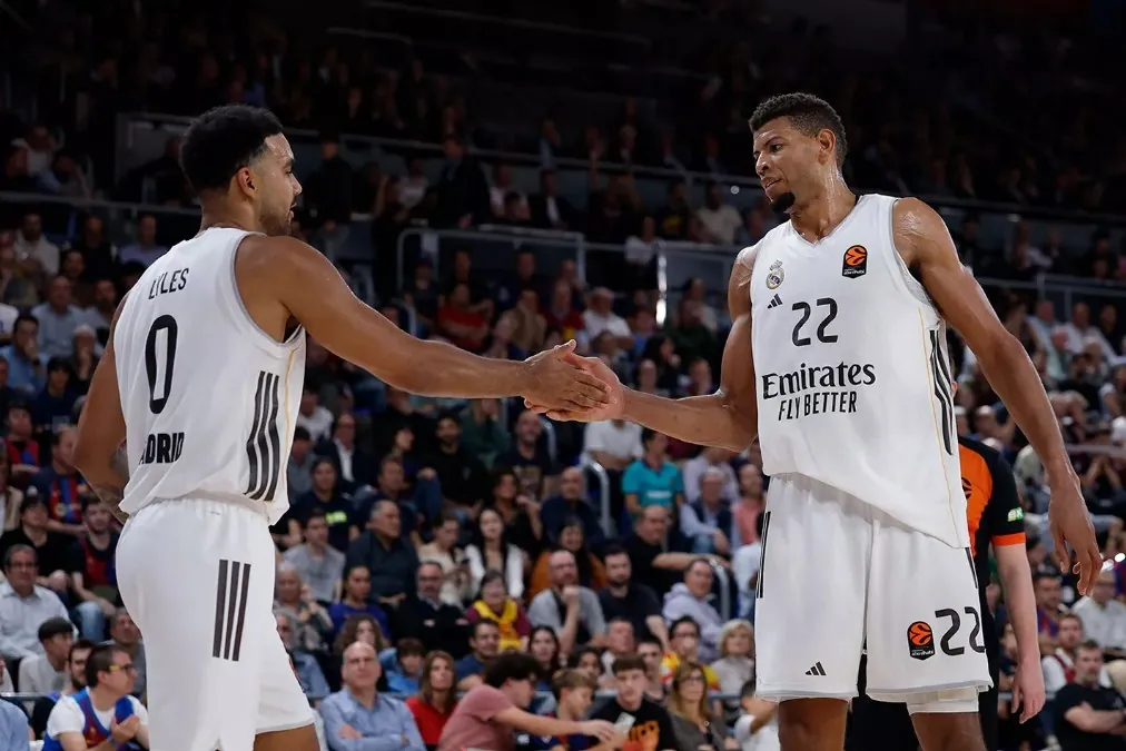 Real Madrid beats Barcelona 90–75: Lyles shines, fans revolt