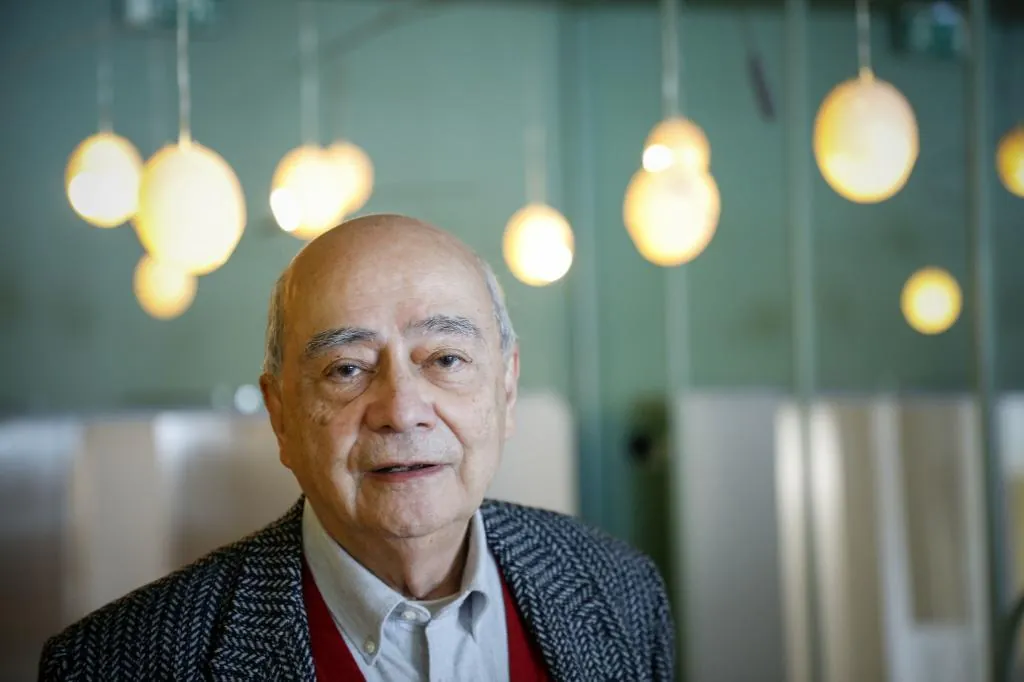 Henry Kamen y la identidad de España:  Para muchos españoles, España casi no existe en sus vidas 