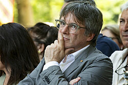 Puigdemont en su trampa: qué hace un señor de derechas como tú en un sitio de izquierdas como este