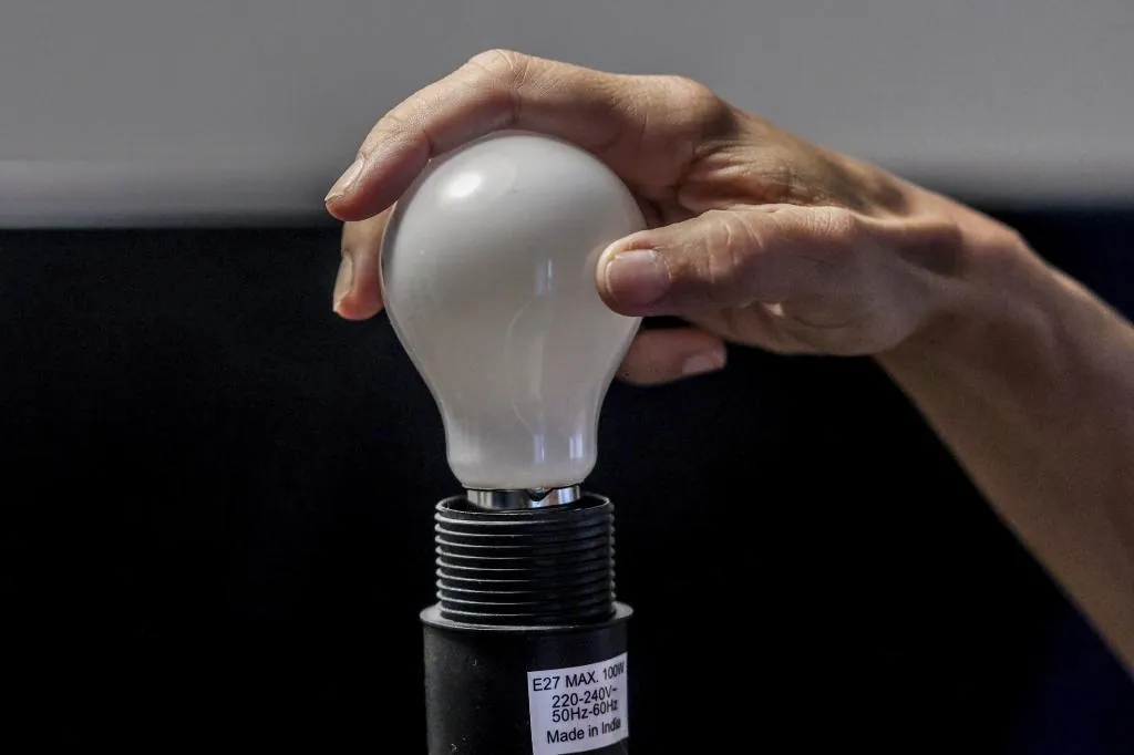 Precio de la luz hoy, sábado 11 de octubre, por horas: ¿a qué hora es más barata?