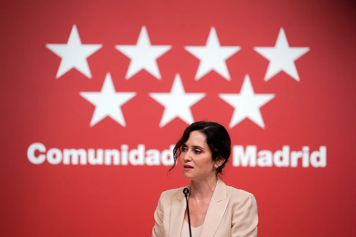 La receta de diez medidas de Ayuso para romper el 'efecto valle' en el ecuador de la legislatura y tres avisos sobre su futuro: "No tengo previsto dejarlo"