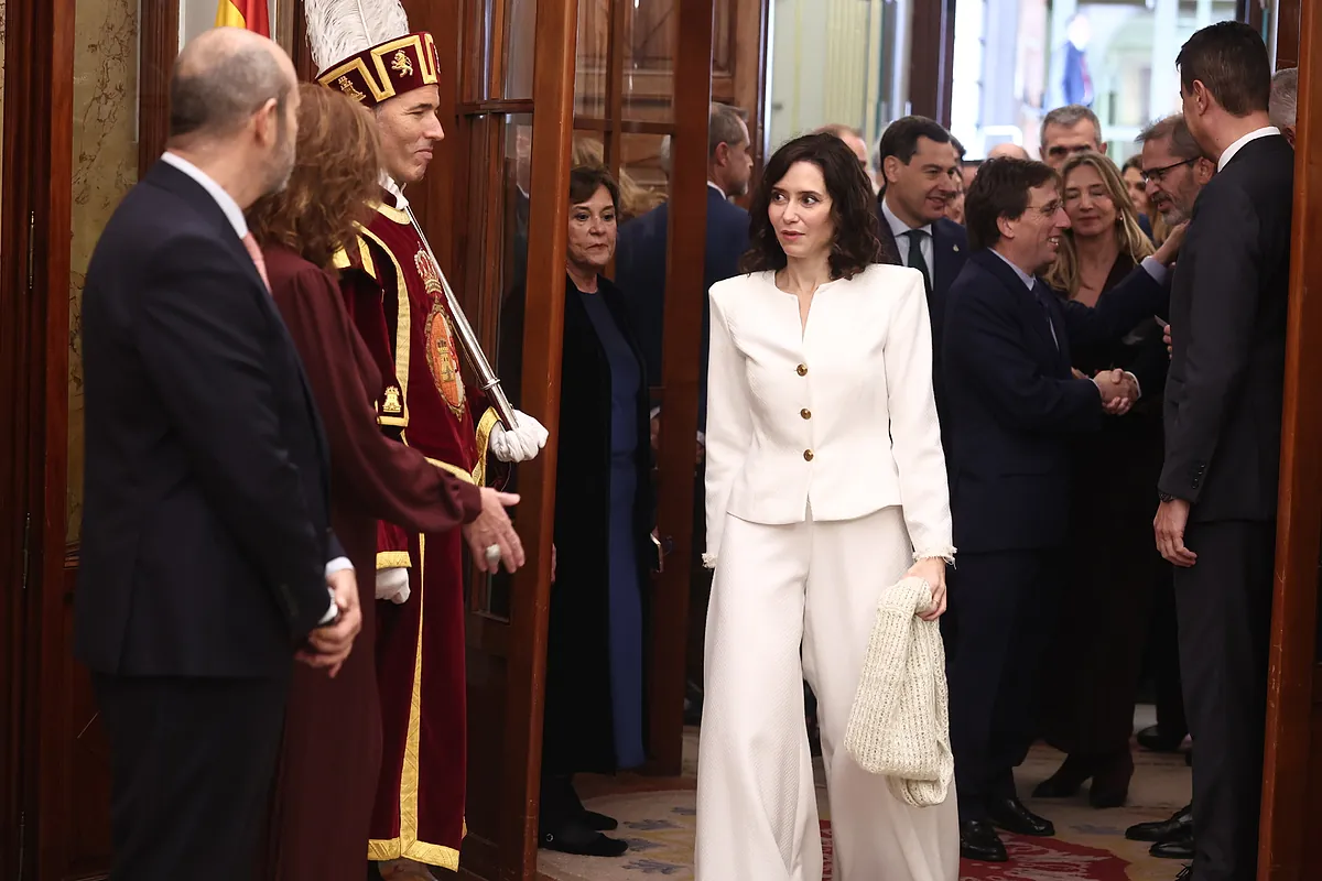 Ayuso atribuye los polémicos audios del CEO de la gestora del Hospital de Torrejón a  una pugna entre directivos  y afirma que el Gobierno exagera  para tapar sus escándalos 