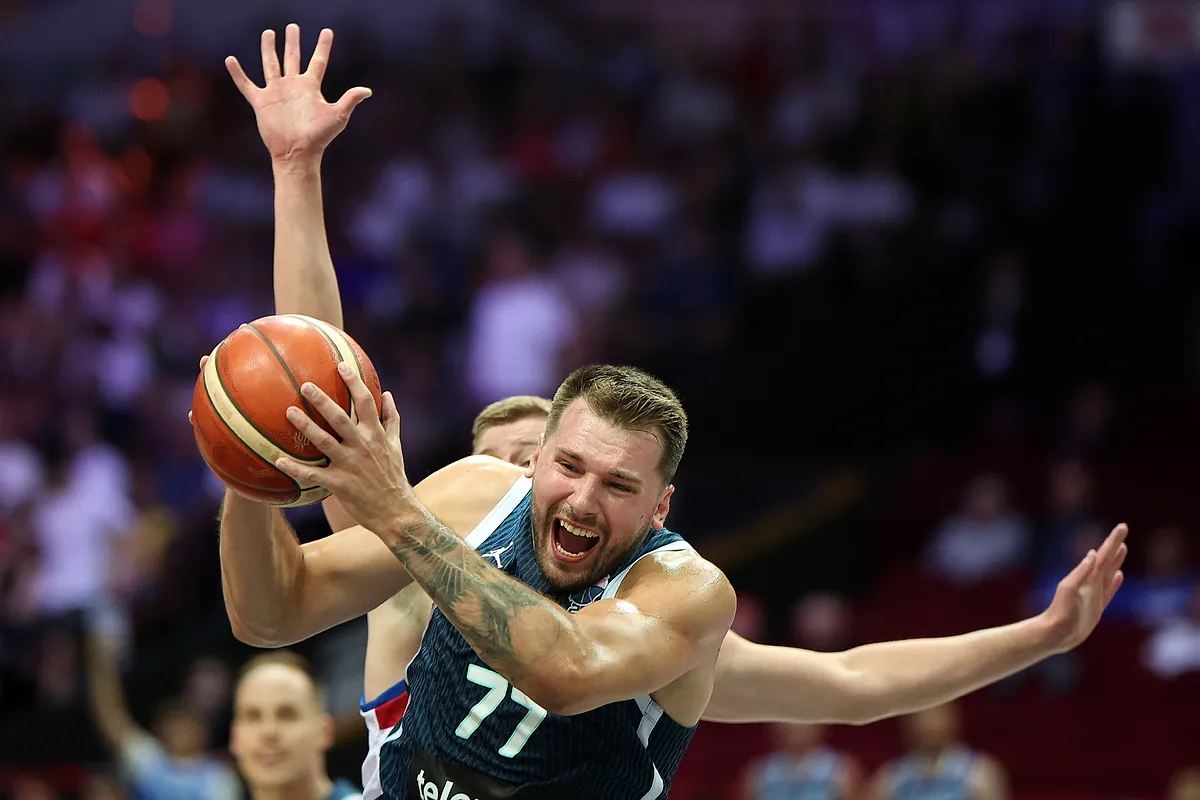 La enésima exhibición de Doncic sorprende a Italia y lleva a Eslovenia a cuartos de final