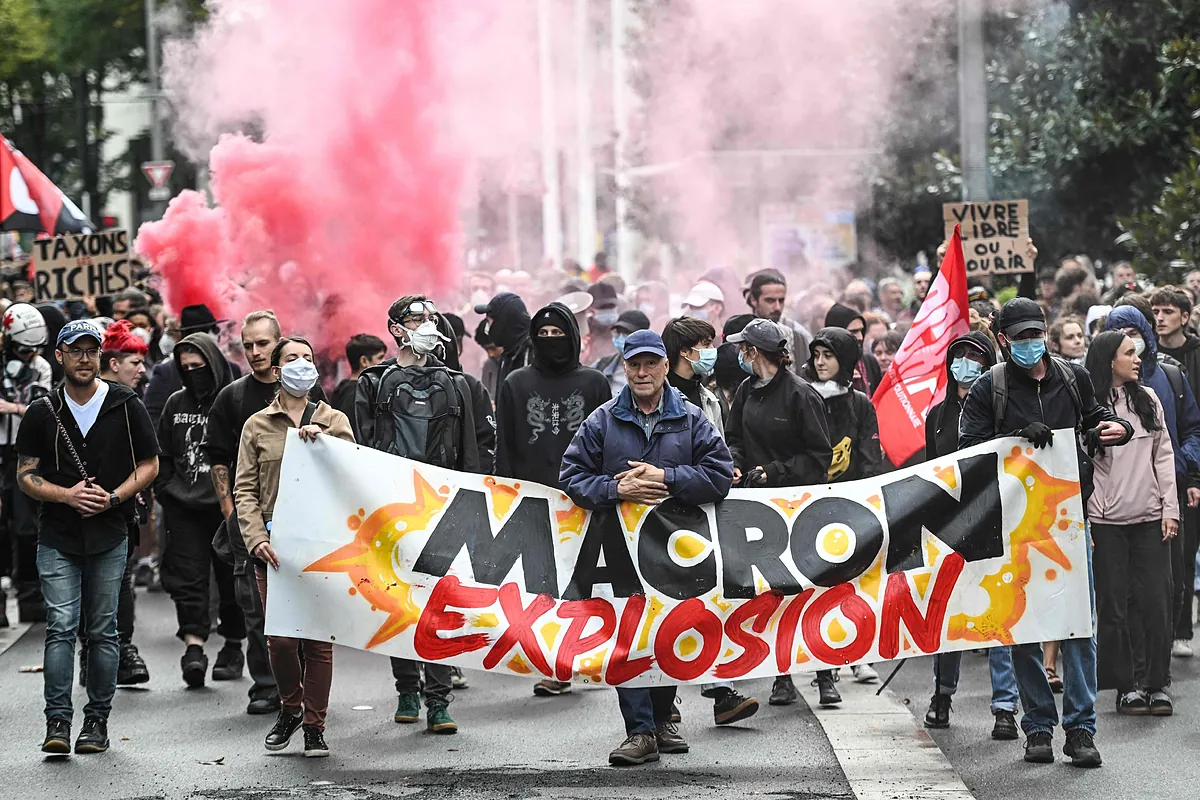 El último cartucho de Macron tras nombrar a su tercer primer ministro en un año