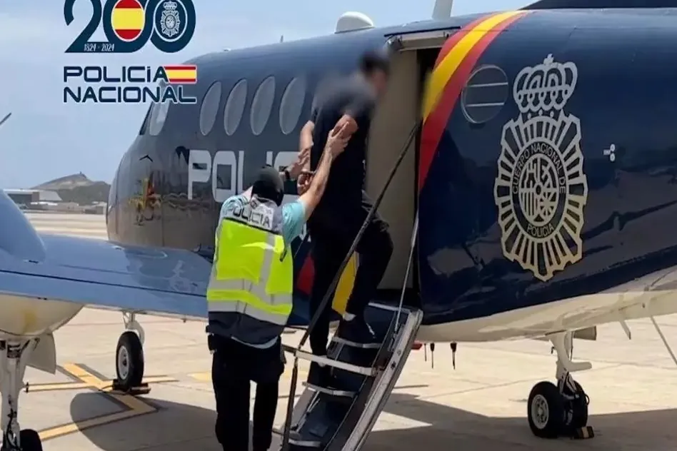 Habla Yoel, el hacker que filtró datos personales de Pedro Sánchez y sus ministros:  Vi un fallo que cualquiera con conocimientos básicos podría haber aprovechado 