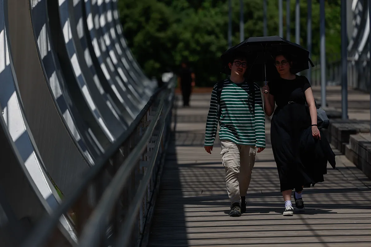 Arranca un verano meteorológico  más cálido de lo normal  en España