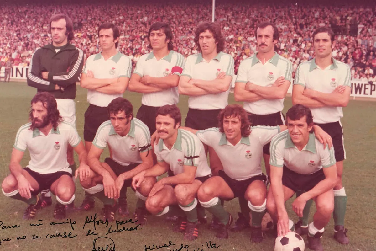 Medio siglo de los brazaletes contra Franco en El Sardinero: "La Policía no nos dio de hostias porque éramos futbolistas"