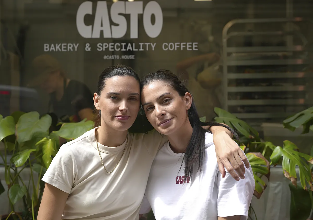 La pareja de 'influencers' que endulza el barrio madrileño de Chueca con su pastelería Casto, donde también triunfa el café de especialidad
