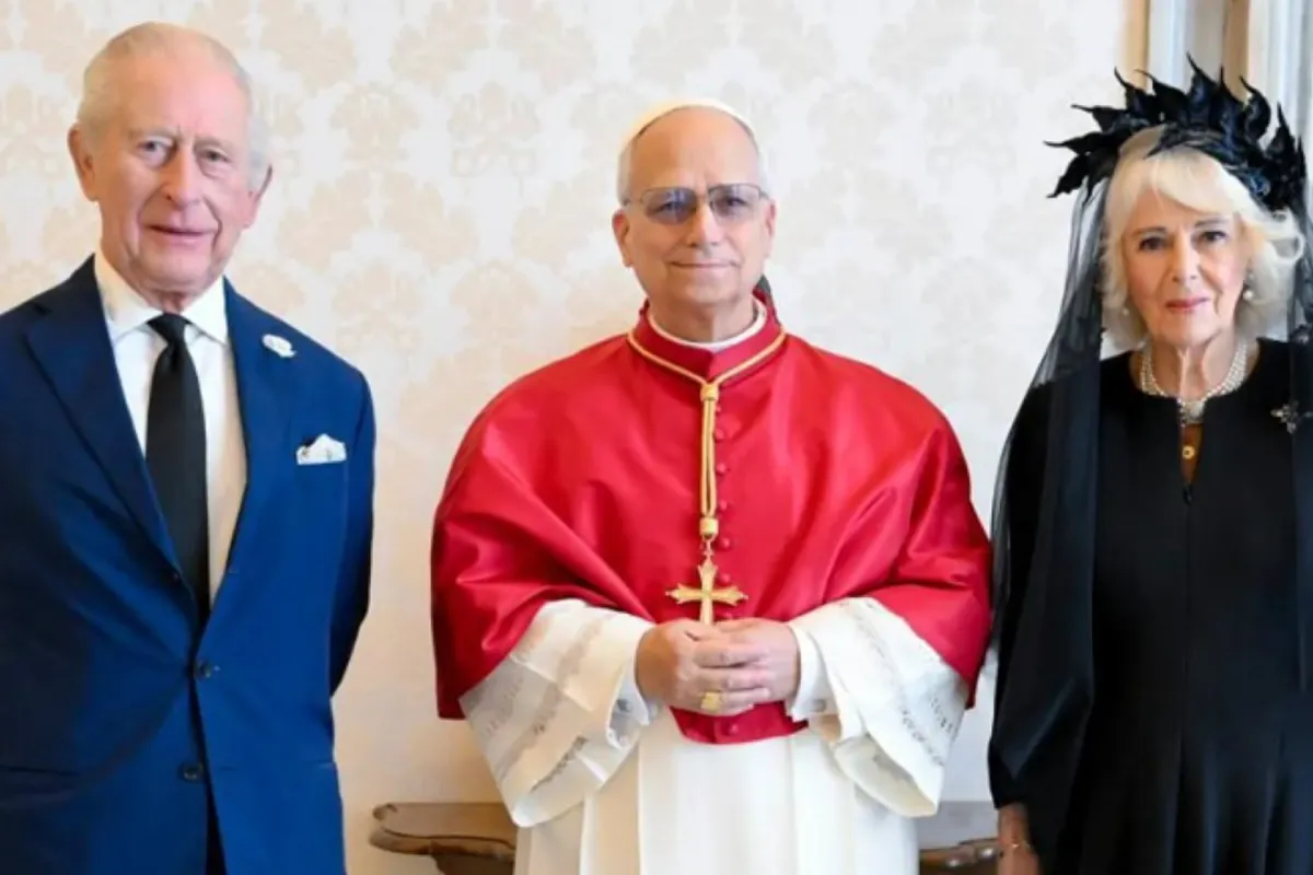 El rey Carlos III es recibido en el Vaticano por el papa León XIV por primera vez en 5 siglos
