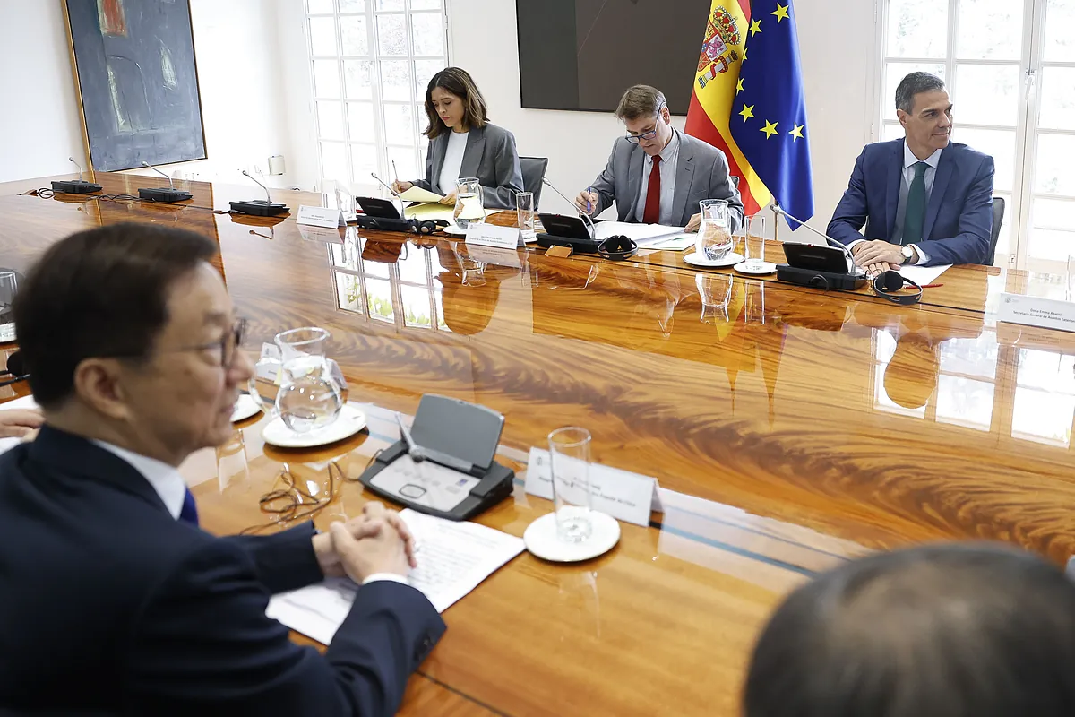 Hong Kong'daki baskının mimarlarından biri olan Çinli başkan yardımcısı Espaa'ya seyahat