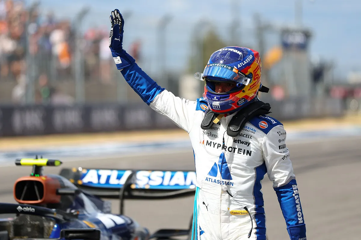 Carlos Sainz sube al podio tras la debacle de McLaren en la 'sprint race' de Austin