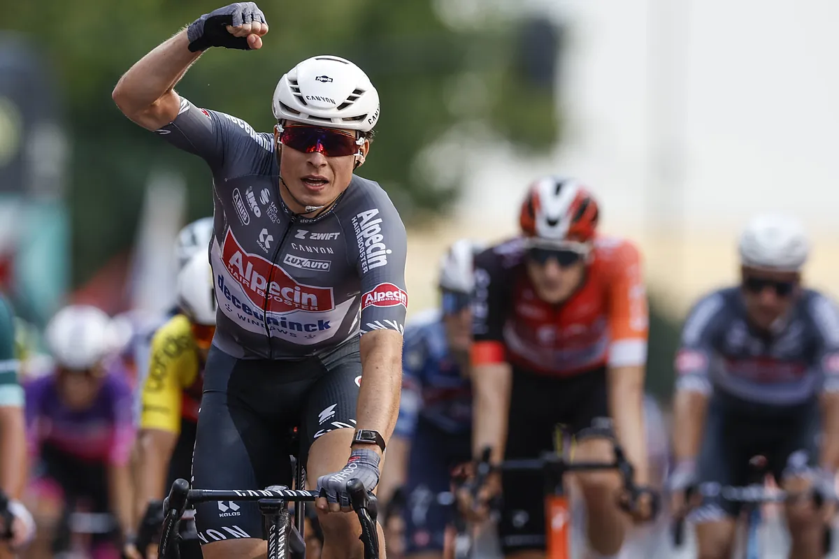 Philipsen hace doblete en Zaragoza y Traeen sigue líder de la Vuelta a España