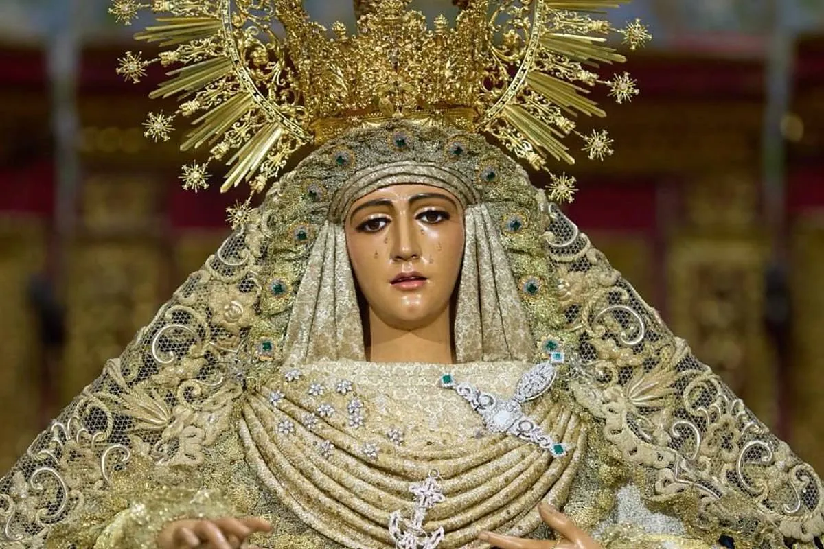 Procesión Extraordinaria Esperanza de Triana en Sevilla 2025: Horario, itinerario y puntos de interés