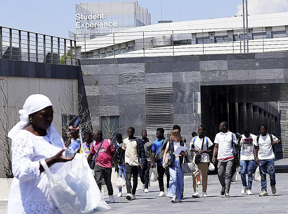 Revés al plan migratorio del Gobierno ante la orden de cierre del centro clave de Pozuelo para el reparto urgente de menores