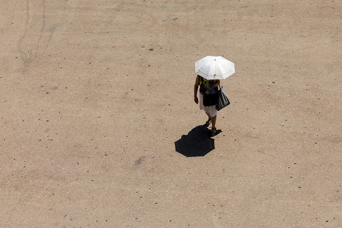 Bajan las temperaturas este lunes pero nueve comunidades siguen an alerta por calor, lluvia y tormentas