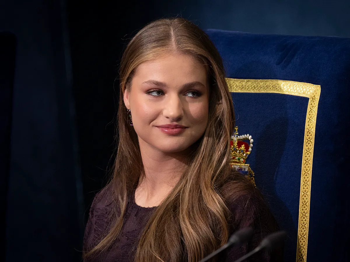 La Princesa de Asturias cumple 20 años: un estilo en construcción, muchos trajes de pantalón y ¿un error en Oviedo?