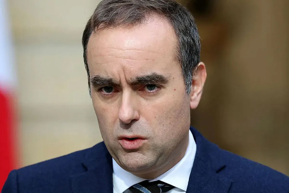 Dimite el primer ministro de Francia tras las críticas a su nuevo Gobierno centro-derecha