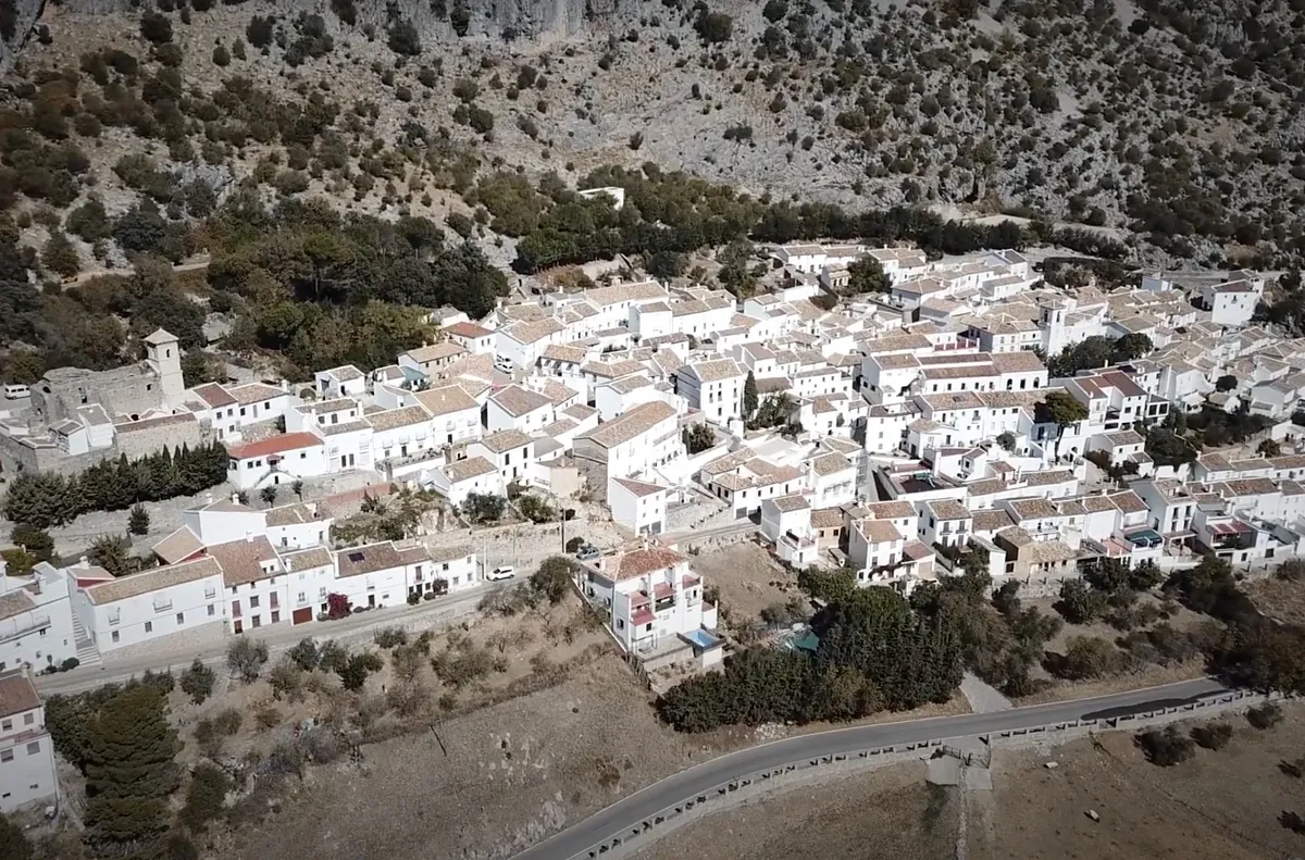 Así es el pueblo más pequeño de Cádiz: famoso por su queso payoyo y con menos de 500 habitantes