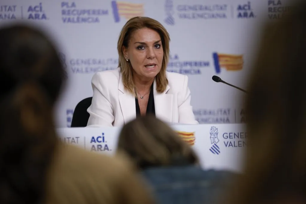 Mazón asegura que los vídeos de la dana confirman la versión de la Generalitat pero su vicepresidenta se desmarca: "Que sean los técnicos los que lo cuenten"