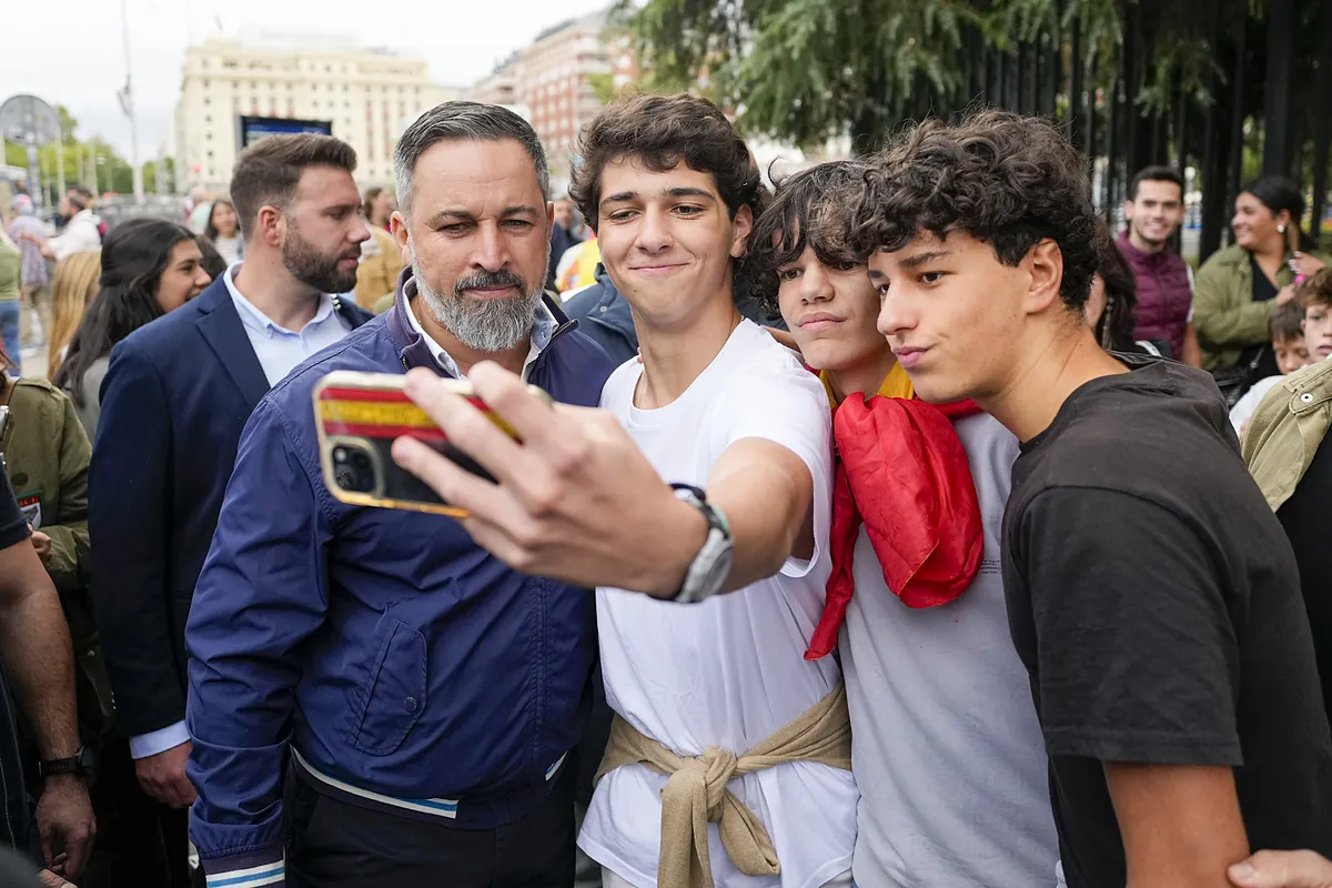 Sánchez y Abascal, contra el "régimen del 78"