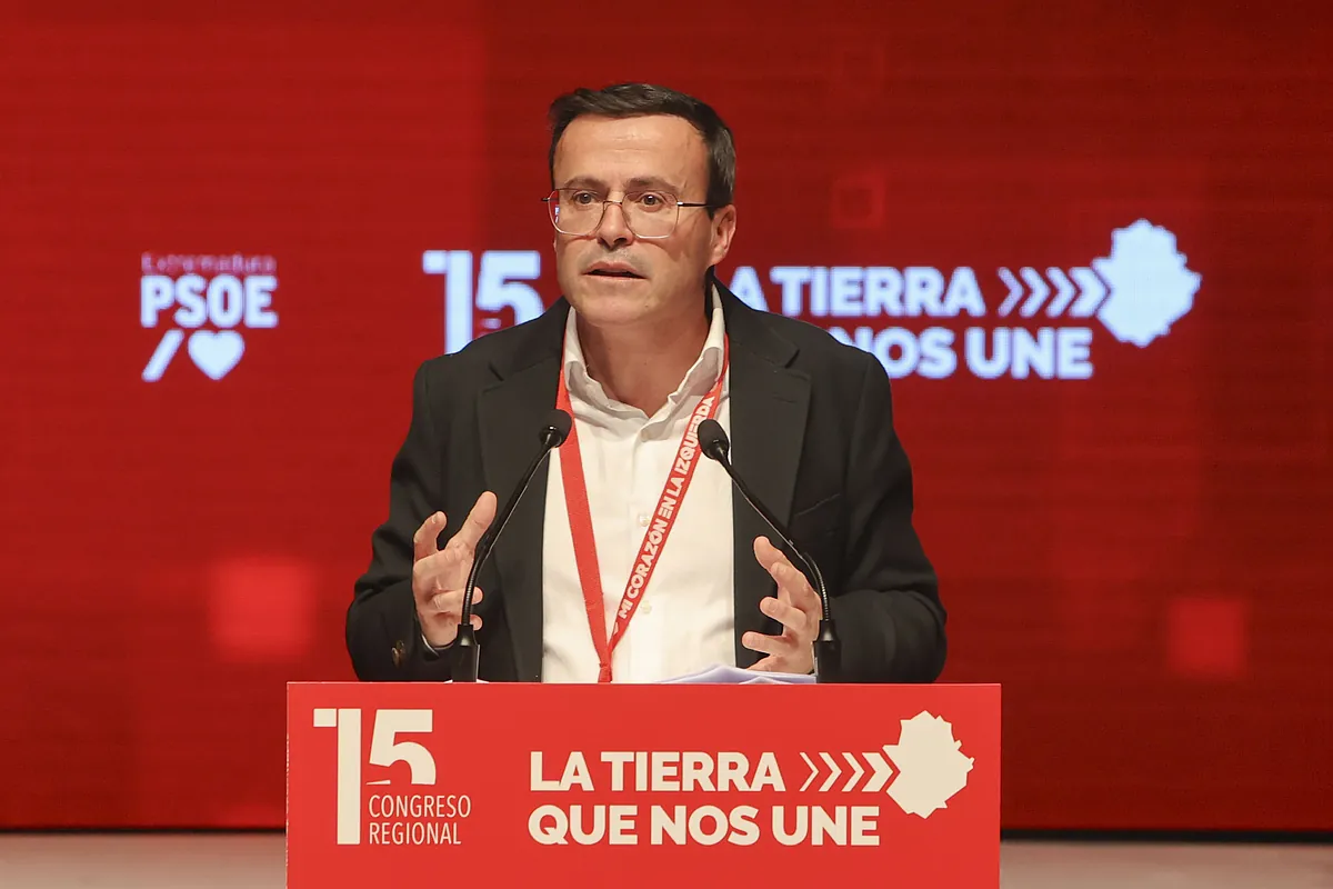 Dimite una diputada del PSOE de Extremadura, que fue jefa de gabinete de Gallardo, para que él sea aforado