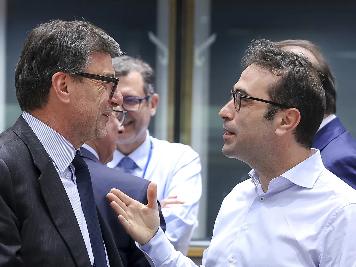 Cuerpo calibra su candidatura al Eurogrupo: "Cae mejor que Calviño" y cuenta con el aval del crecimiento pero sufre el lastre del declive socialista