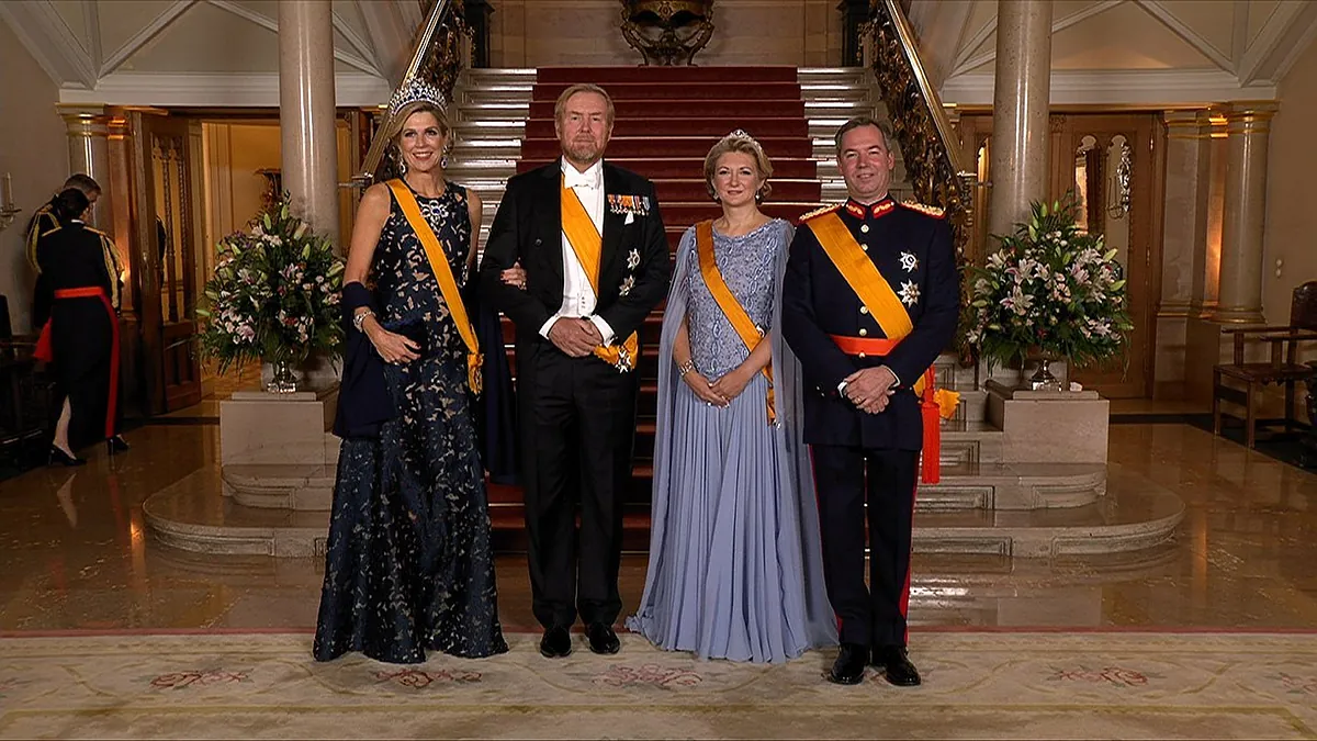 Una cena de gala, con los reyes belgas y holandeses y el matrimonio Macron entre otros, cierra los fastos por la ascensión al trono del gran duque Guillermo V de Luxemburgo