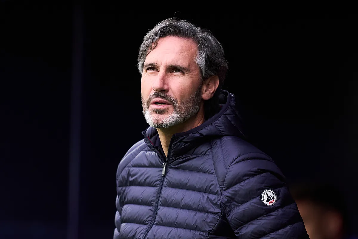 Vicente Moreno, el entrenador de Primera que estuvo 15 días limpiando el barro de la dana:  No sabía si mis hijos se habían podido poner a salvo. Imagínate la agonía