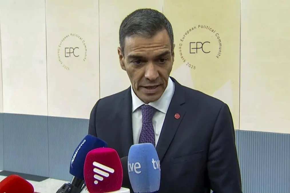 El Gobierno presiona al PP proponiendo blindar el aborto en la Constitución un año después de rechazar la misma propuesta de Sumar por falta de "consenso"