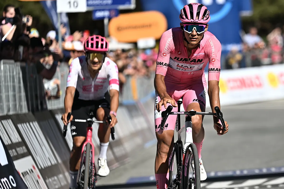 Del Toro-Carapaz, duelo latino en la grava de Finestre donde Froome firmó una gesta "mágica": "Sabemos la dureza que tiene. Será algo más serio"