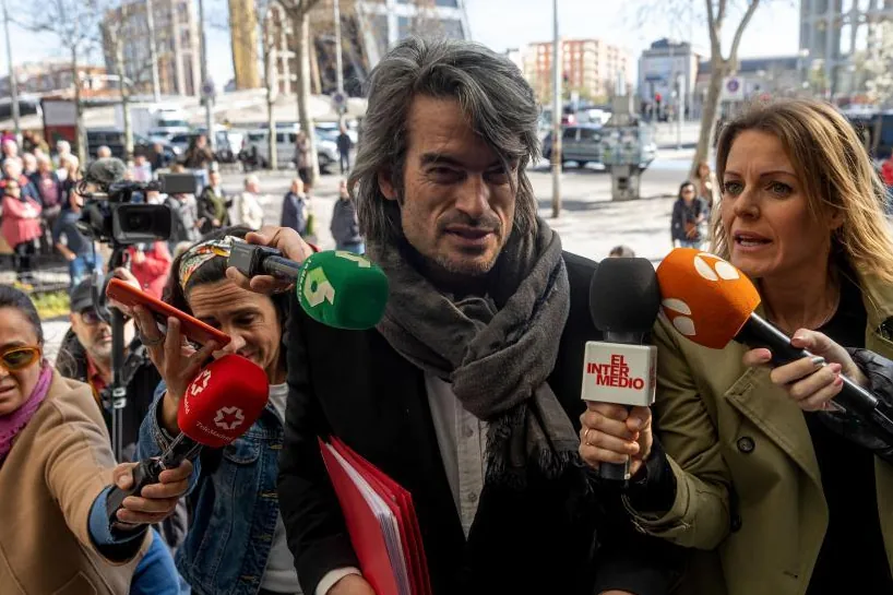 Konutlarda ölülerle suçlandığını beyan etmek için başka bir eski Ayuso hükümet danışmanı