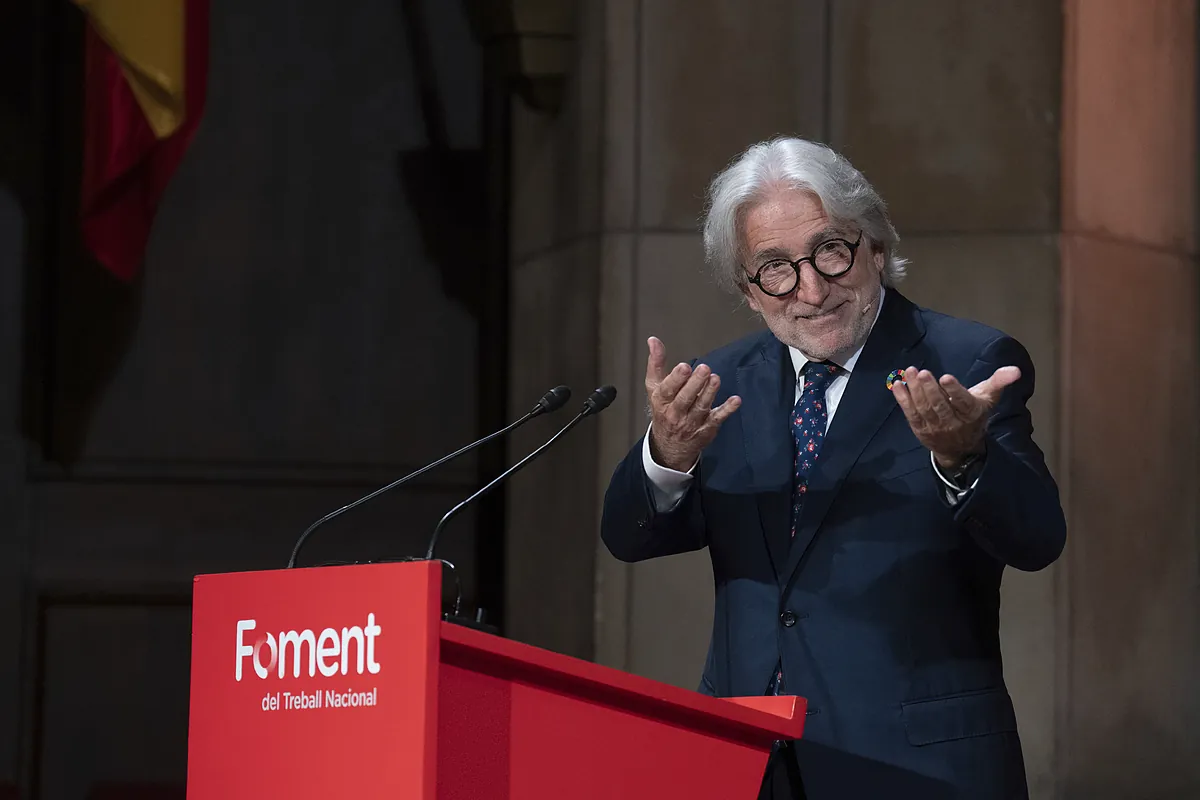 Katalan iş adamları, çalışma gününün azaltılmasını yıkmak için bir araya getirin ve Puigdemont, herhangi bir değişiklik yoksa hükümete yasayı onaylamamasını hatırlatıyor