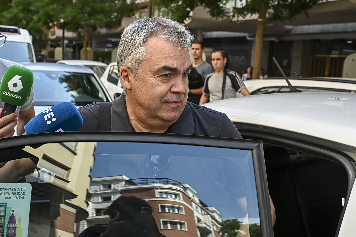 El PSOE mueve ficha y pide al Supremo que expurgue el correo de...