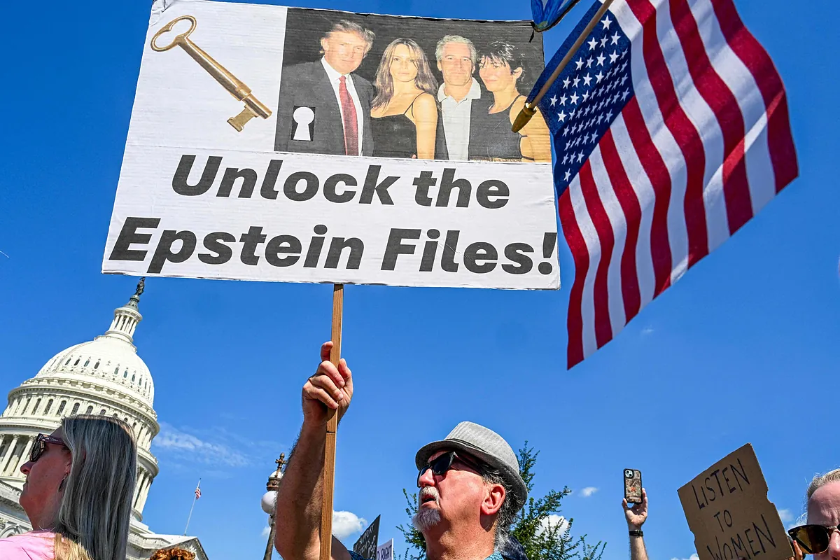 El Congreso de EEUU publica el dibujo erótico de Trump a Epstein cuya existencia niega el presidente