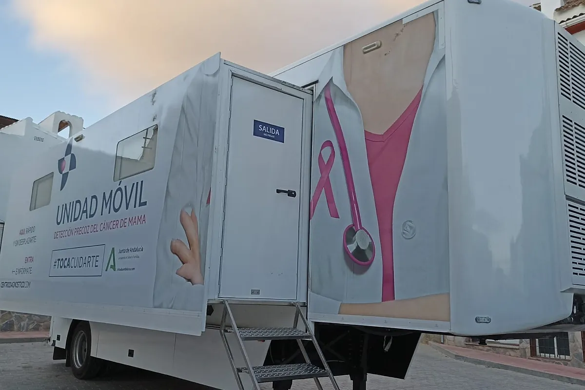 Cascada de denuncias en los tribunales por los errores en el cribado del cáncer de mama en Andalucía
