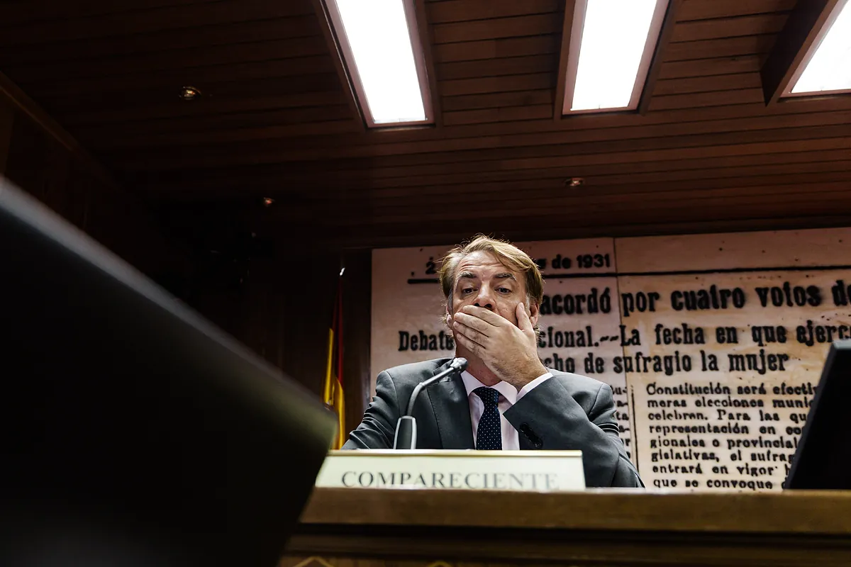 El expresidente de SEPI elude contestar en la comisión Koldo del Senado y el PP le echa en cara su patrimonio inmobiliario valorado en más de diez millones