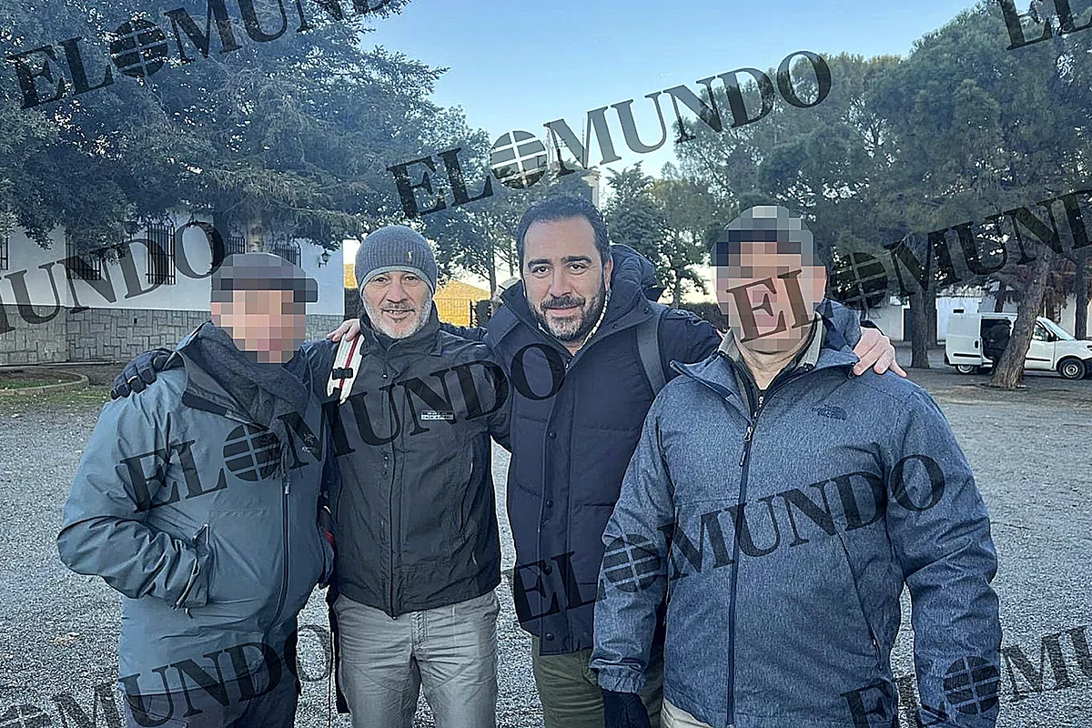 La Guardia Civil condecoró a Aldama por su  acceso  a la  cúpula de Globalia , Huawei y  presidencia de Correos 