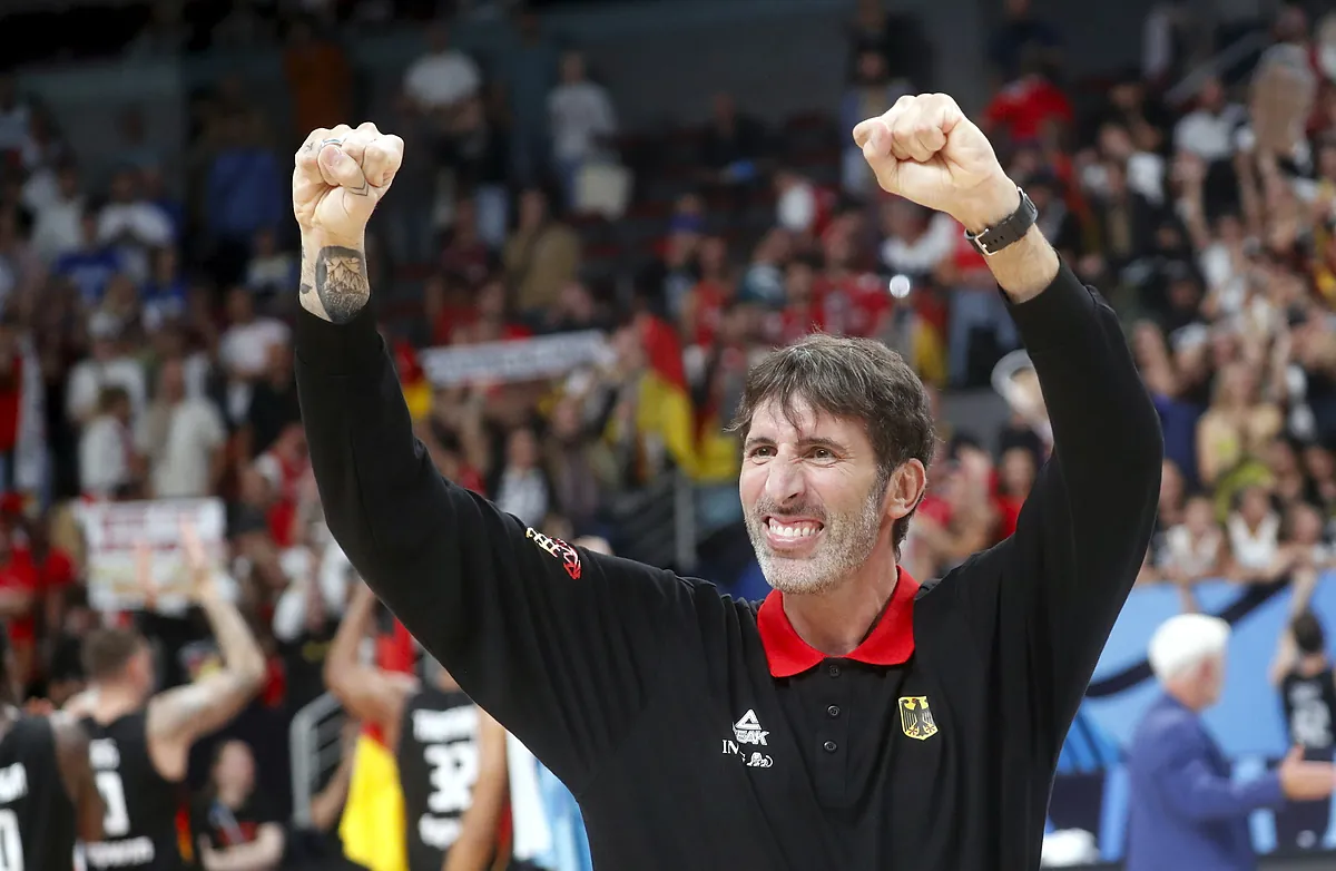 Álex Mumbrú, primer entrenador español en ganar un Eurobasket