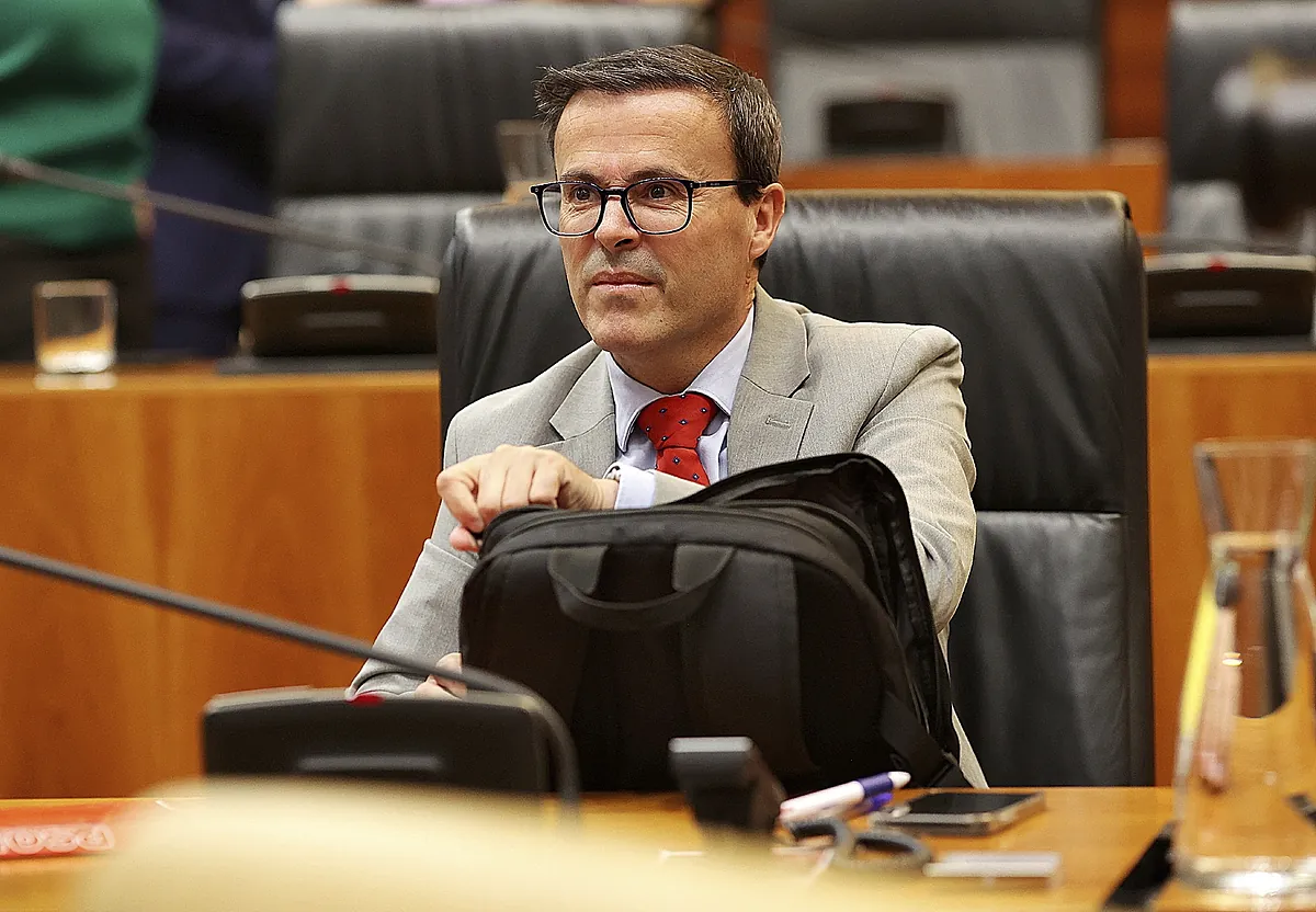 Socialistas extremeños sentencian a Gallardo:  Esta muerto 
