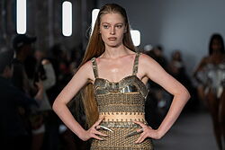 Vivian Wilson, la hija trans de Elon Musk, debuta como modelo en la Semana de la Moda de Nueva York
