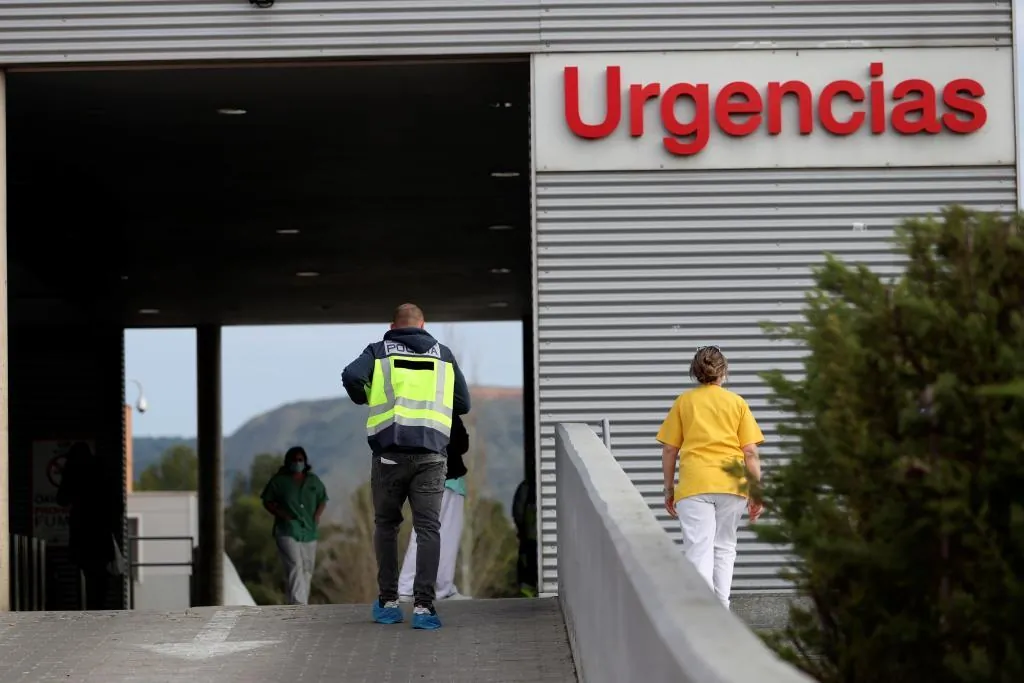 Un hospital y una aseguradora, condenados a pagar 38.000 euros a un adolescente que perdió un testículo por un error diagnóstico
