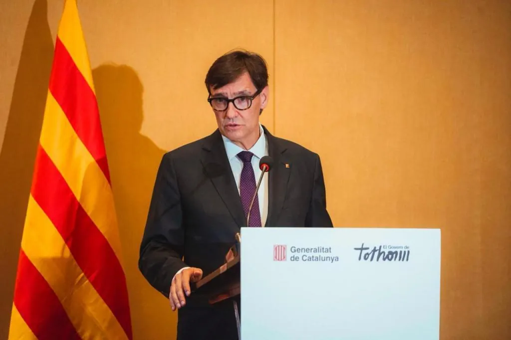 EL MUNDO 🔵 Illa cierra su semana en China: justifica el retraso de la Hacienda catalana a 2028 para « no vender humo » EL MUNDO 🔵 Illa cierra su semana en China: justifica el retraso de la Hacienda catalana a 2028 para « no vender humo »