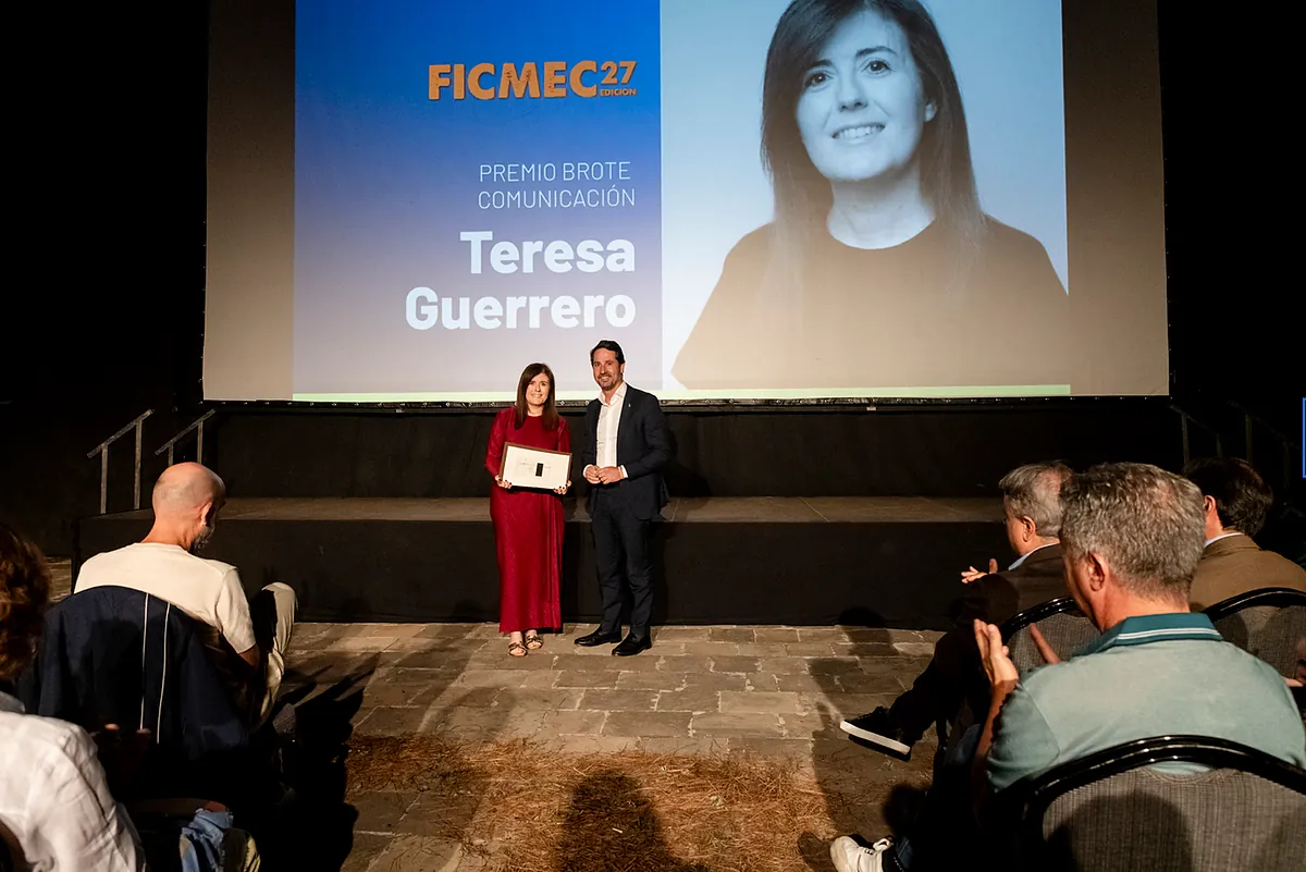 La periodista de El Mundo Teresa Guerrero, premiada por el Festival Internacional de Cine Medioambiental de Canarias