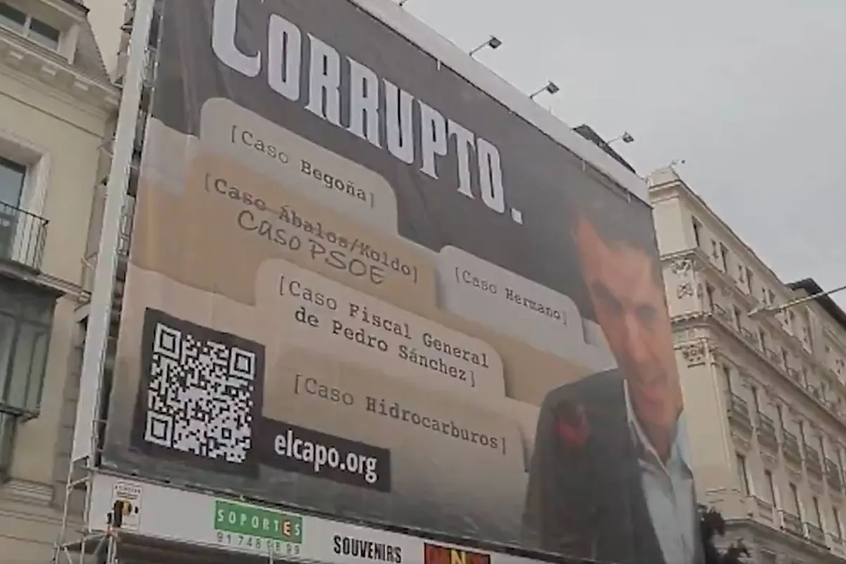 Una jueza investiga si la lona contra Pedro S?nchez colocada por...