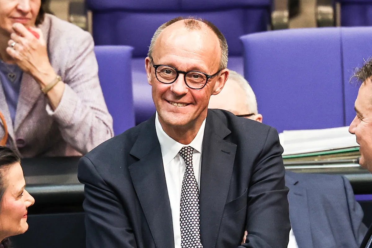 Muhafazakar Friedrich Merz, SPD'nin merkeziyle Almanya'da bir kömür ilacı hükümetini kapatıyor ve göçmenlik politikası için “yeni bir bölüm” vaat ediyor