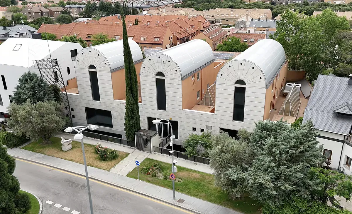 La transformación de un icono de Torrelodones con inversiones de 100 euros: del mayor museo de la cerámica de España a viviendas para jóvenes y áticos de lujo